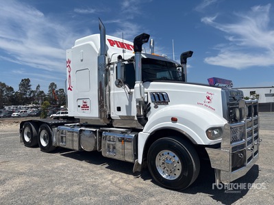 2016 Mack CLXT Superliner 6x4 Tracteur routier couchette