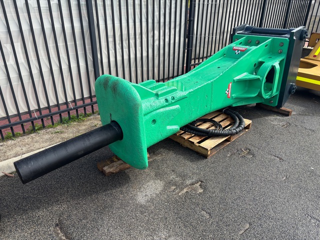 2023 Montabert V7000 Q/C Hydraulic Breaker - Fits 75 - 120 ton