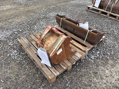 Quantity of (2) Q/C Benna per escavatore