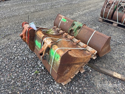 Quantity of (3) Q/C Benna per escavatore