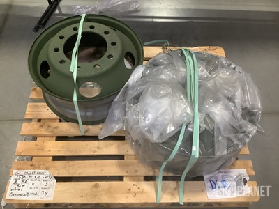 (2) Heil Trailer 9966-0115 Wheels