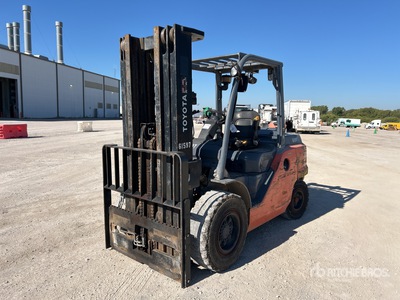 2019 Toyota 8FD45U 8500 lb Pneumatic Tire Forklift