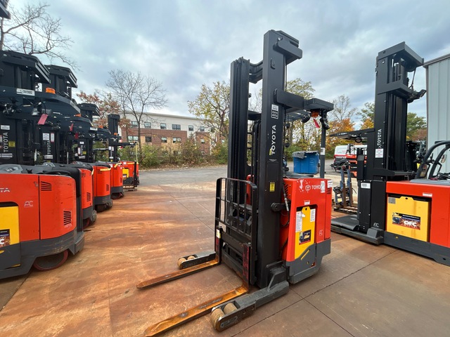 2016 Toyota 9BRU23 Electric Forklift