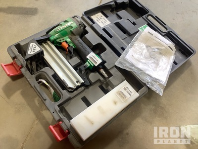 2023 Powernail 2000FKIT Flooring Nailer Divers - Outils à main