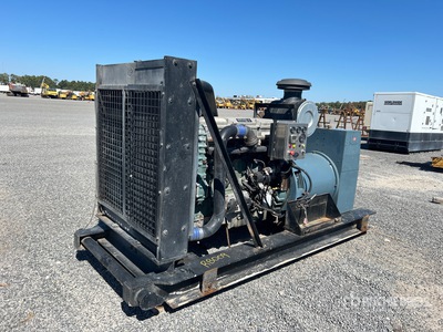 Magnamax 572RSL4025 450 kW Skid-Mounted Generator Set