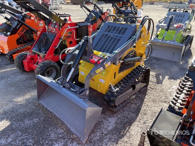 2025 STARVOX SV-480 Mini Compact Track Loader (Unused)