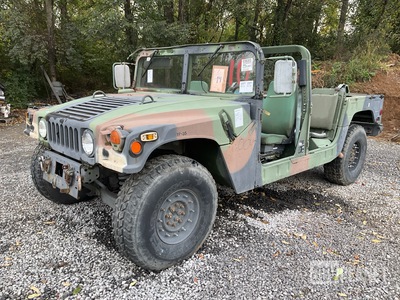 2002 AM General M1097A2 HMMWV 4 Door w/Truck Body