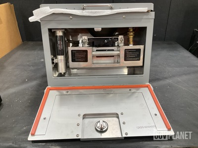 (4) 2IS 9230A5000-1 Manual Flushing Self Contained Toilet Assemblies