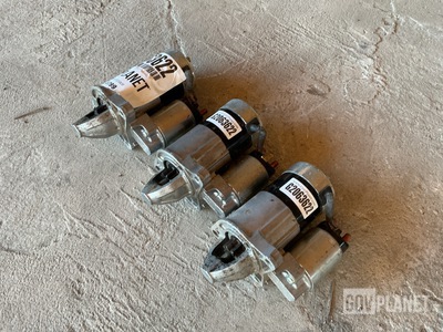 (2) M000T80081A 12V Starters