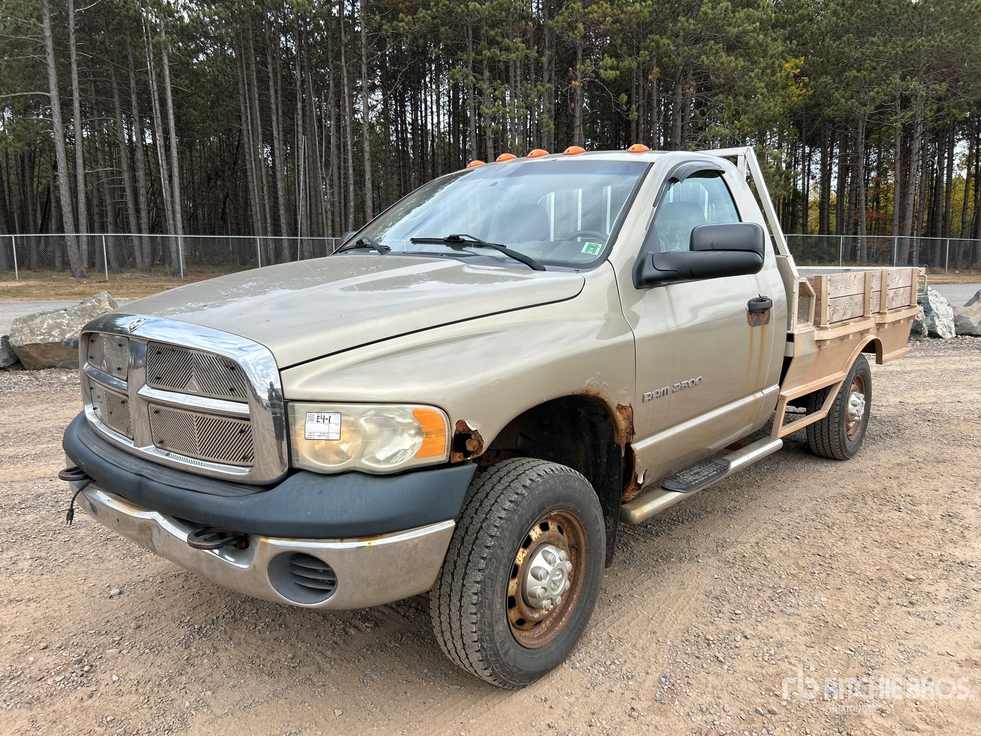 2004 Dodge Ram 2500 Flatbed Truck