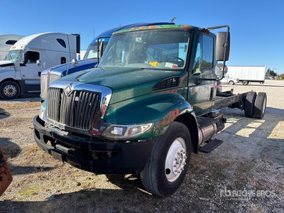 2006 International 4300 4x2 Fahrgestell