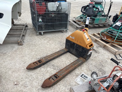 Big Joe 3000 lb Electric Transpallet
