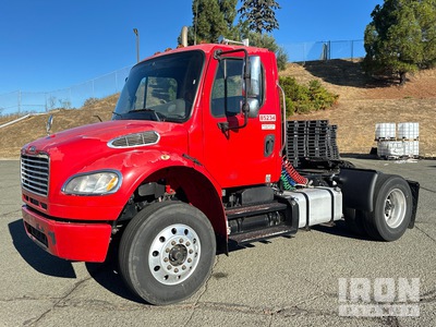 2012 Freightliner M2 106 4x2 Cabeza Tractora Cabina Corta