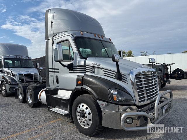 CAMIóN 2017 FREIGHTLINER