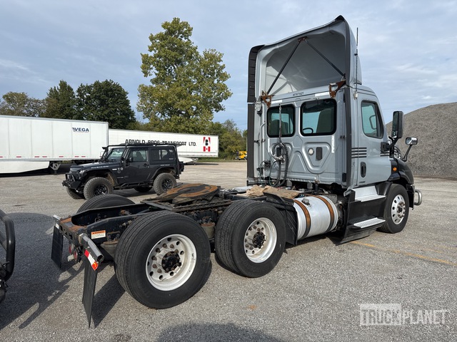 CAMIóN 2017 FREIGHTLINER