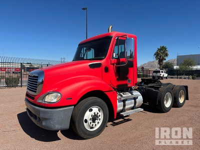 2007 Freightliner Columbia 6x4 T/A Day Cab Truck Tractor