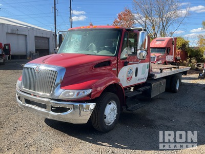2010 International 4600 4x2 Extended Cab Flatbed Truck