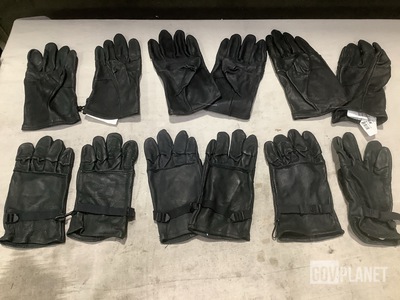 (354) Pairs of Men & Women's Gloves & (182) Pairs of Cold Weather Glove Inserts