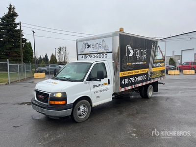 2015 GMC 4500 Van Truck
