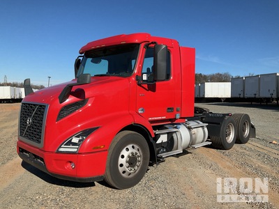 2021 Volvo VNR 6x2 تراكتور شاحنة نهارية (ثنائية المحور)