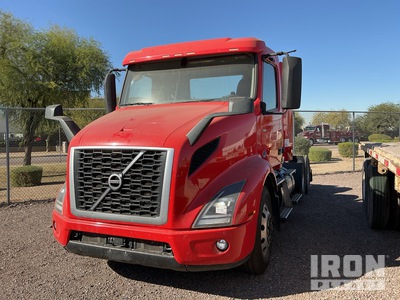 2021 Volvo VNR 6x2 T/A Day Cab Truck Tractor