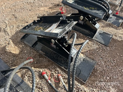 2025 STARVOX SV-SB44 43 in Mini Skid Steer Snow Blade (Unused)