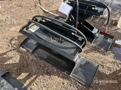 2025 STARVOX SV-SB44 43 in Mini Skid Steer Snow Blade (Unused)