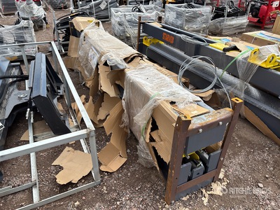 2025 STARVOX FA4000B 9000 lb Fahrzeug-Hebebühne (Unused)