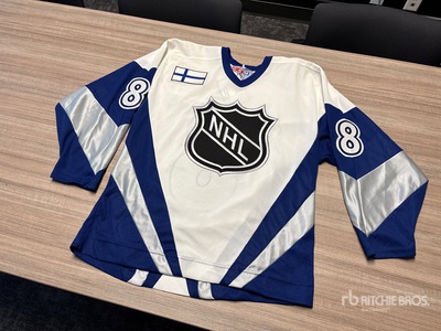 Teemu Selanne Signed Anaheim Mighty Ducks Hockey Jersey