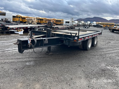 2000 Femco DMT21 13 ft T/A مقطورة مسطحة