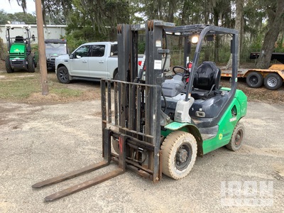 2014 Komatsu FG25T-16 4650 lb Pneumatic Tire Forklift