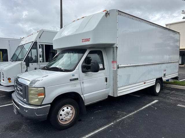 2008 Ford E-350 Van Truck 2008 Ford E-350 Van Truck