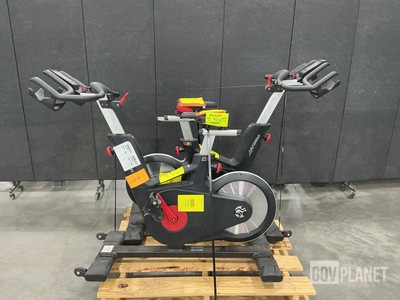 (2) Life Fitness 320-00-00010-01 Indoor Cycles Spin Bikes