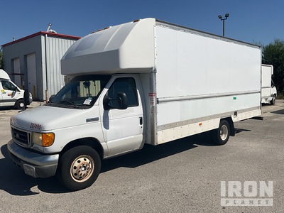 2007 Ford E-350 4x2 Van Truck