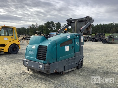 Tennant M20 Floor Sweeper