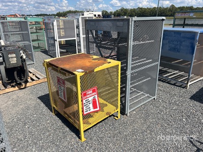 Quantity of (2) Storage Cages Varios, tienda, almacen, consumidor