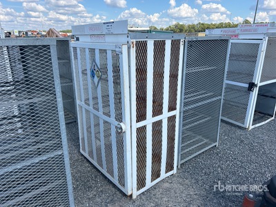 Quantity of (2) Storage Cages Varios, tienda, almacen, consumidor