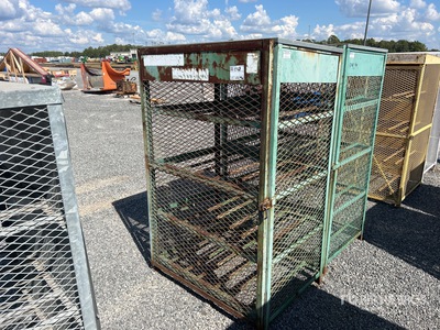 Quantity of (2) Storage Cages Varios, tienda, almacen, consumidor