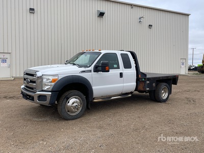 2012 Ford F-550 XLT 4x4 Extended Cab Platte vrachtwagen