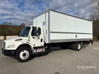 2012 Freightliner M2 106 4x2 Furgoneta caja cerrada