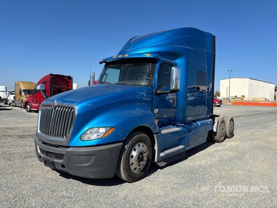 2020 International LT625 6x2 Sleeper Prime Mover