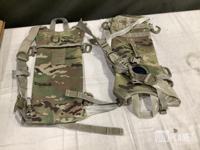 (64) Hydration System Carriers