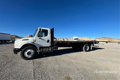 2019 Freightliner M2 106 4x2 شاحنة مسطحة