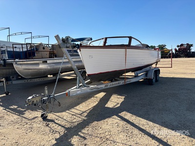 1957 Chris-Craft Sea Skiff 22 ft Ski Boat (Inoperable)