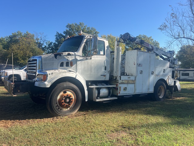 2008 Sterling L7500 4x2 Service Truck