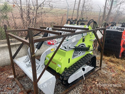 2025 STARVOX SV-480 Mini Compact Track Loader (Unused)