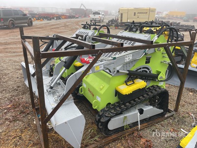 2025 STARVOX SV-480 Mini Compact Track Loader (Unused)