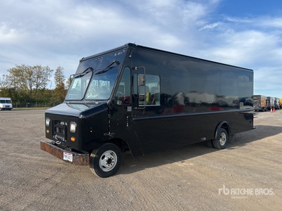 2019 Ford E350 4x2 Step Van