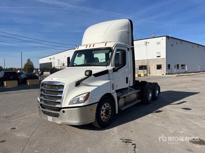 2020 Freightliner Cascadia 126 T/A Day Cab Truck Tractor