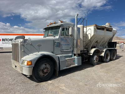 2000 Peterbilt 377 6x4 Volumetrische Mixer Truck (Inoperable)